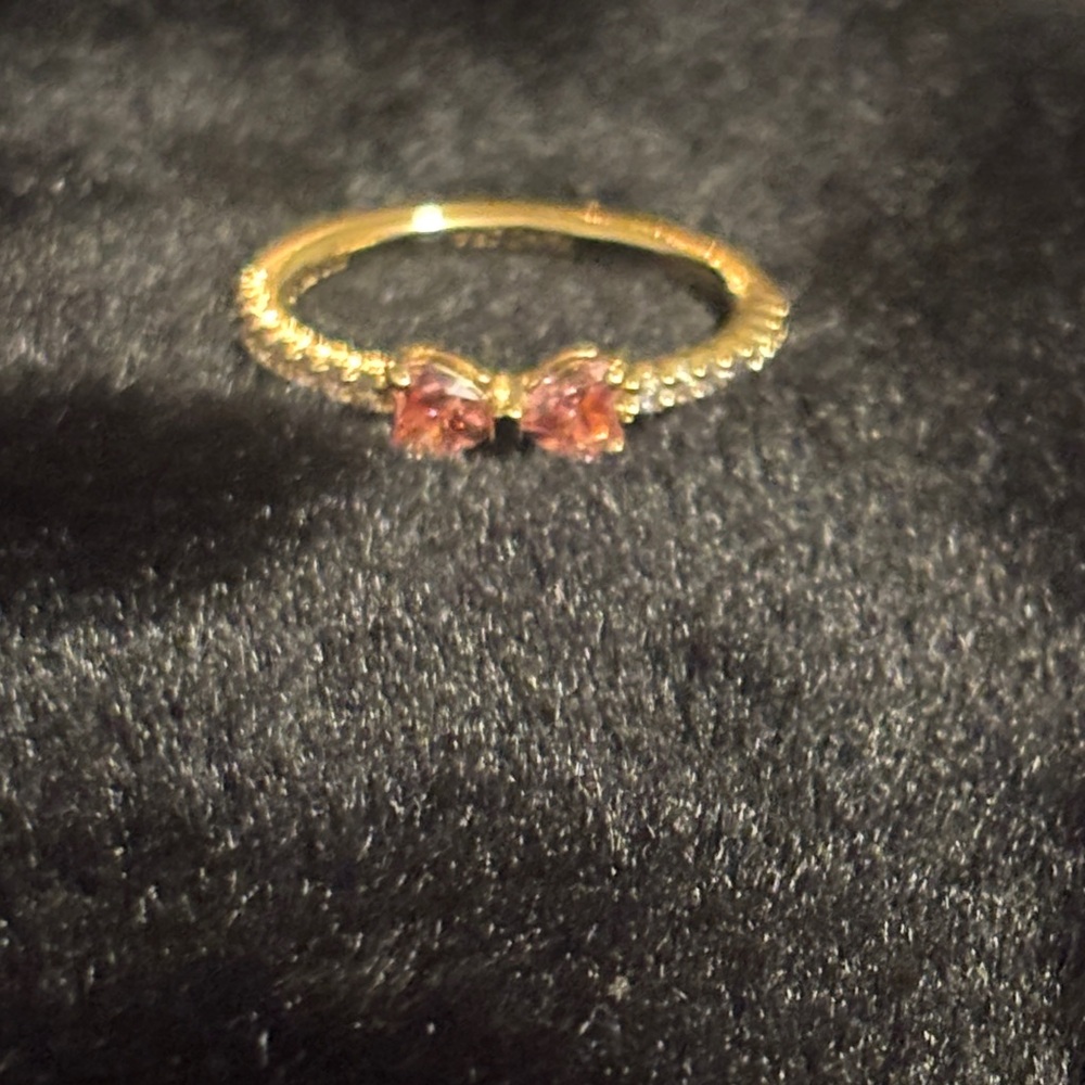 Elegant Gold Ring with Pink ice Stone